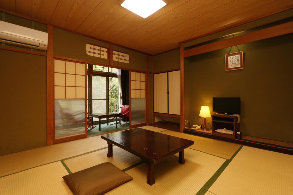 Ichiyo Hotell Yugawara Exteriör bild