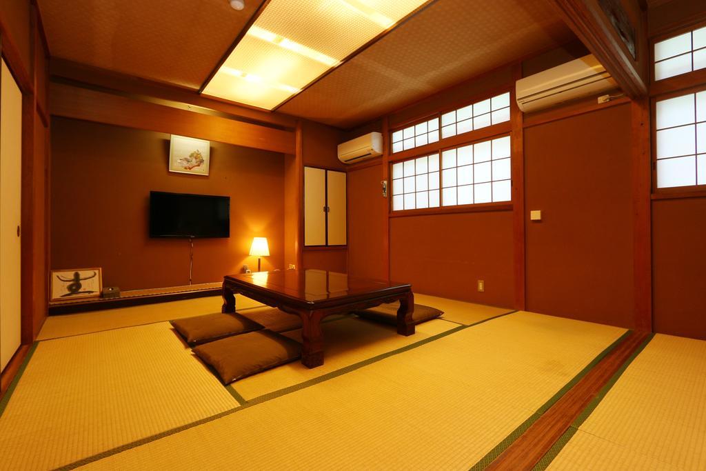 Ichiyo Hotell Yugawara Exteriör bild